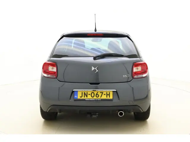 DS DS 3 1.2 PureTech 110pk So Red 2015 Benzine 11