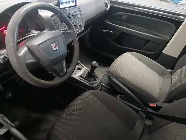 SEAT Mii 1.0 Style Chic SCHADEAUTO!!! 2012 Benzine 11