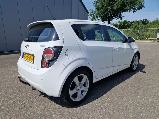 Chevrolet Aveo 1.4 LTZ 2012 Benzine 4