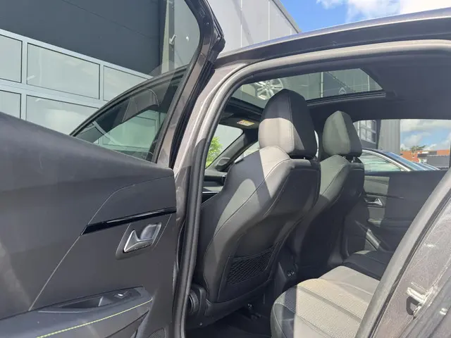 Peugeot 208 1.2 PureTech GT Pack 2019 Benzine 19