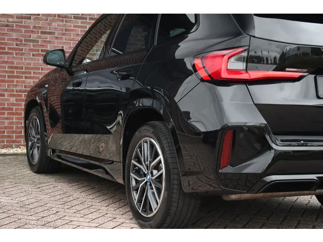 BMW X1 xDrive25e M-Sport 2023 Hybride Benzine 34