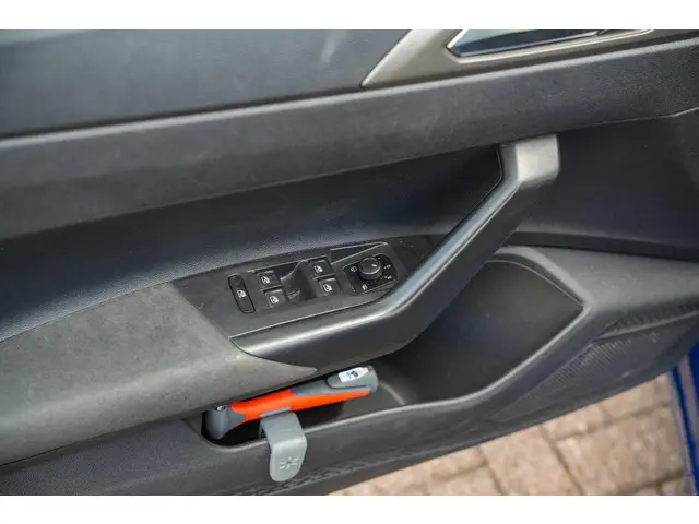 Volkswagen Polo 1.0 TSI Comfortline 2021 Benzine 14