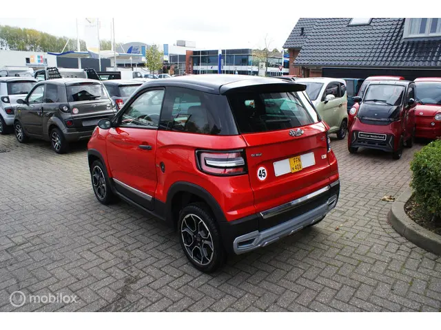 Ligier JS60 Brommobiel Chic 2021 Diesel 3