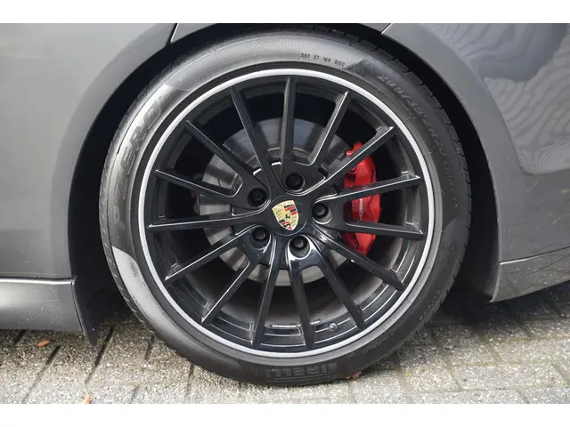 Porsche Panamera 4.8 GTS 2012 Benzine 41