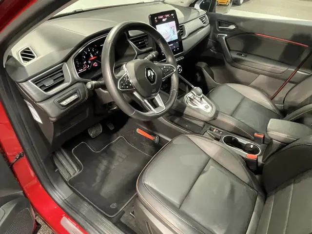 Renault Captur 1.3 mild hybrid 160 iconic 2023 Benzine 23