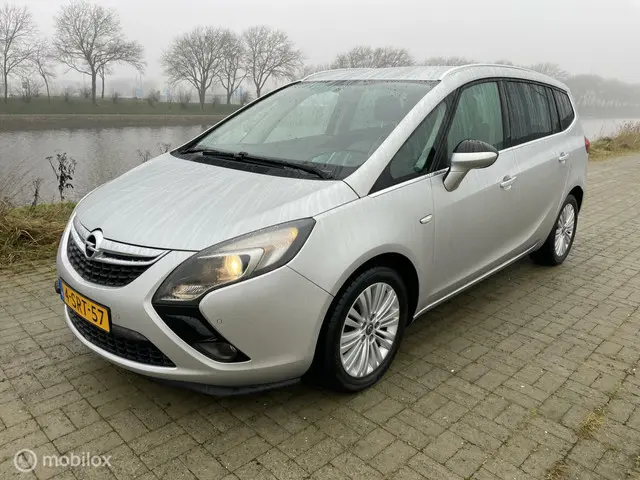 Opel Zafira Tourer 1.4 Business+ 2013 Benzine