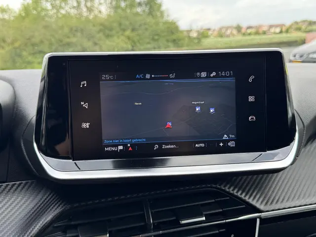 Peugeot 208 1.2 PureTech Blue Lease Allure 2020 Benzine 28