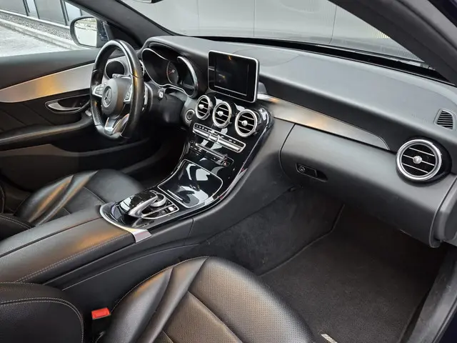 Mercedes-Benz C-Klasse 2