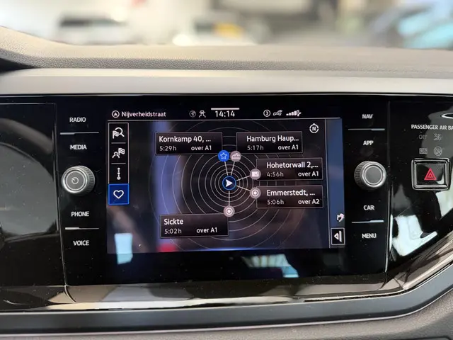 Volkswagen Polo 1.0 TSI R-Line 2024 Benzine 19