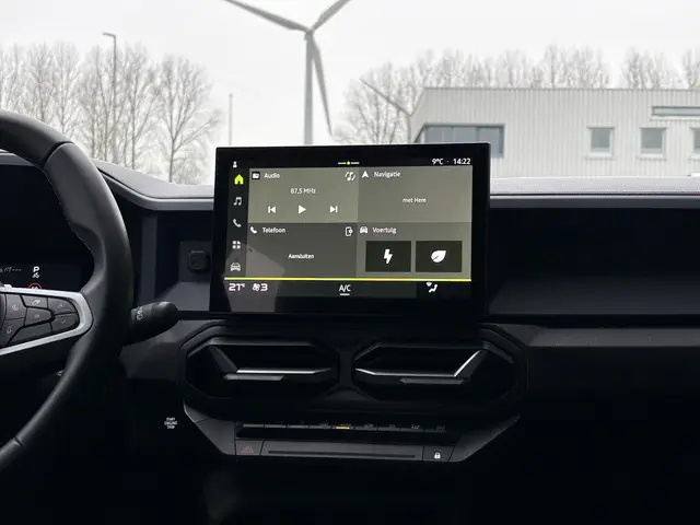 Dacia Duster 1.6 Hybrid Journey 2025 Hybride Benzine 17