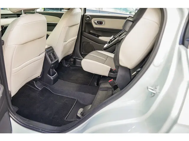 Honda HR-V 1.5i e:HEV ADVANCE STYLE 2024 Hybride Benzine 37