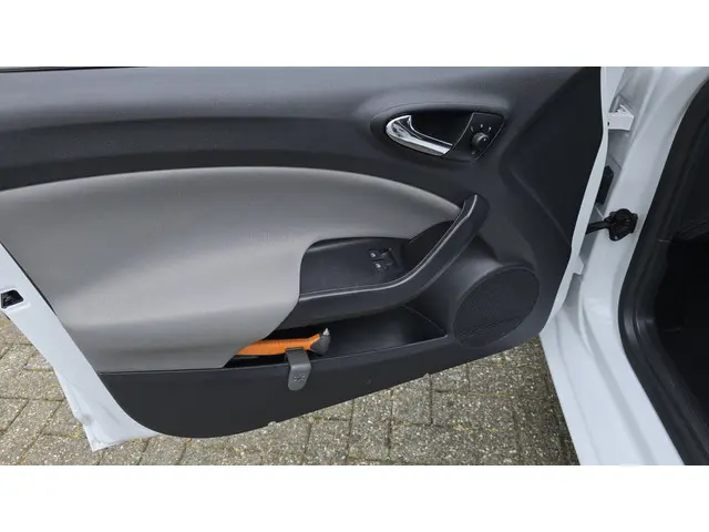 SEAT Ibiza ST 1.0 EcoTSI Style Connect 2015 Benzine 15