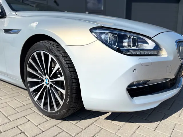 BMW 6 Serie Cabrio 650xi High Executive 2014 Benzine 11