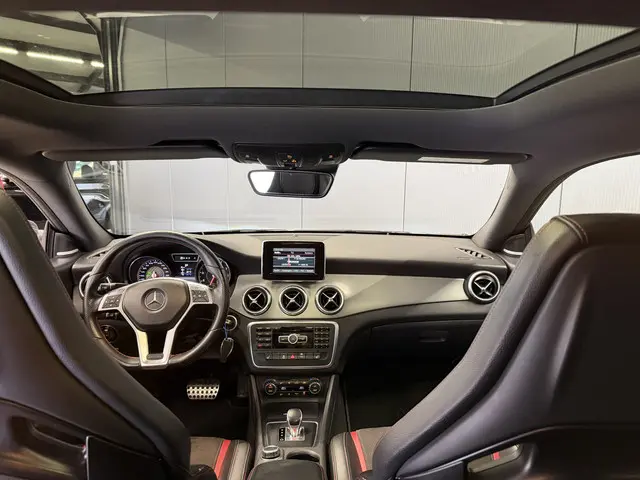 Mercedes-Benz CLA AMG 45 4MATIC Edition 1 2014 Benzine 10