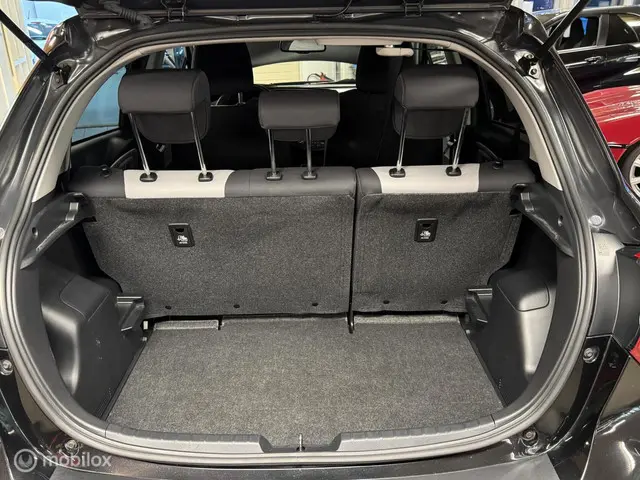 Toyota Yaris 1.5 VVT-i Dynamic AUTOMAAT! 2019 Benzine 31