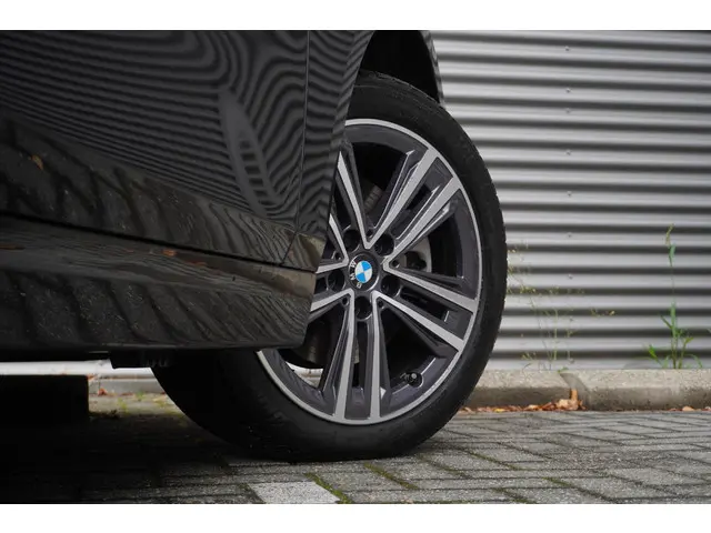 BMW 1 Serie 118i 2023 Benzine 22