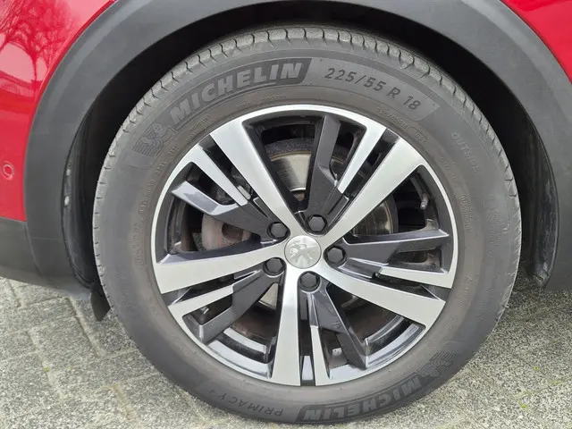 Peugeot 3008 1.2 PureTech Allure 2018 Benzine 8