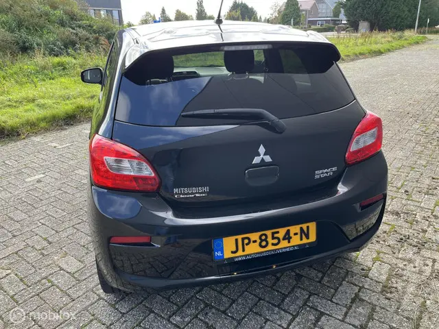 Mitsubishi Space Star 1.0 Intense 2016 Benzine 4