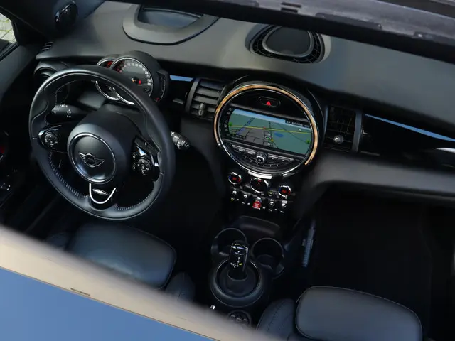 MINI 3-Deurs Cooper 2019 Benzine 8