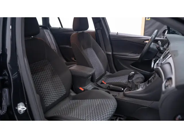 Opel Astra Sports Tourer 1.5 CDTI Business 2021 Diesel 32