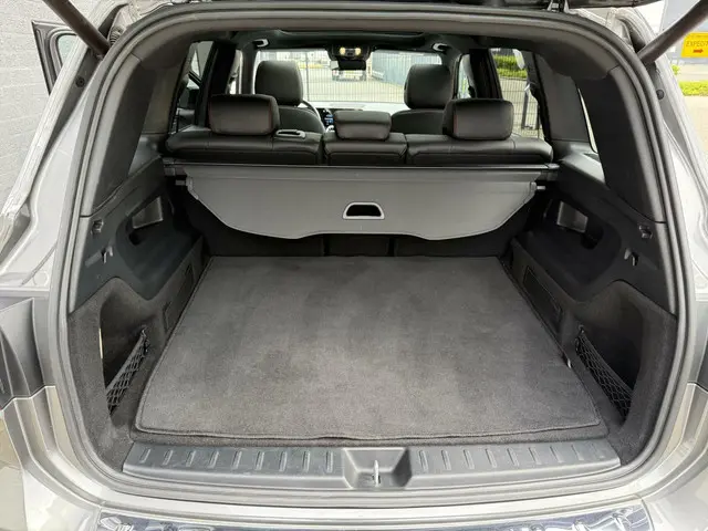 Mercedes-Benz GLB 200 AMG PAMORAMADAK 2020 Benzine 26