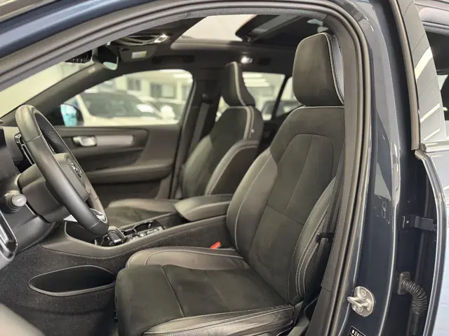 Volvo XC40 1.5 T4 Recharge R-Design 2022 Hybride Benzine 3