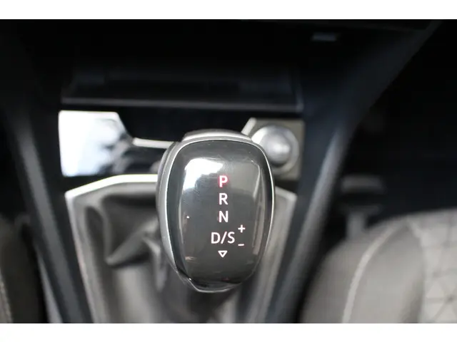 Volkswagen T-Cross 1.0 TSI Life DSG | 2021 Benzine 4