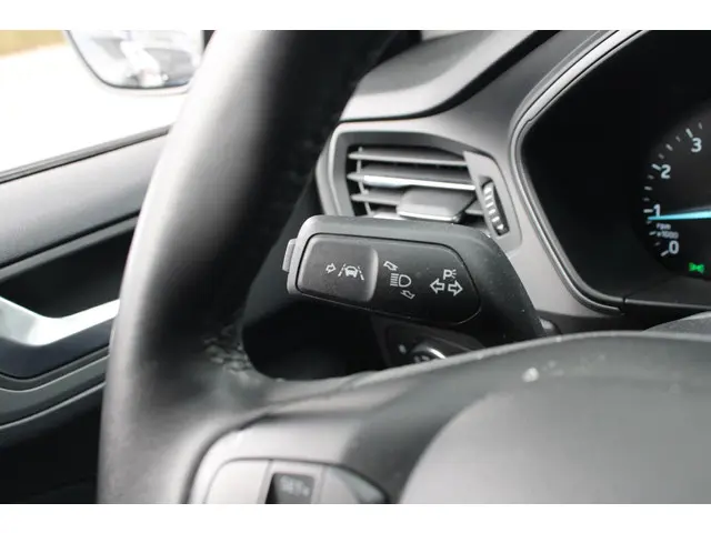 Ford Focus 1.0 EcoBoost Hybrid Active Style 2022 Benzine 28