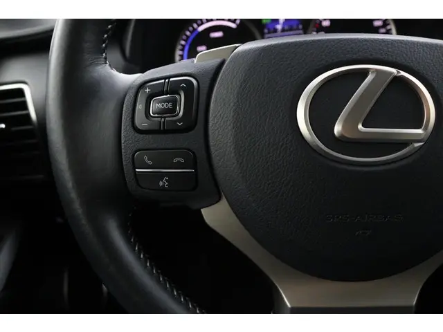 Lexus NX 300h AWD 25th Edition 2014 Hybride Benzine 18