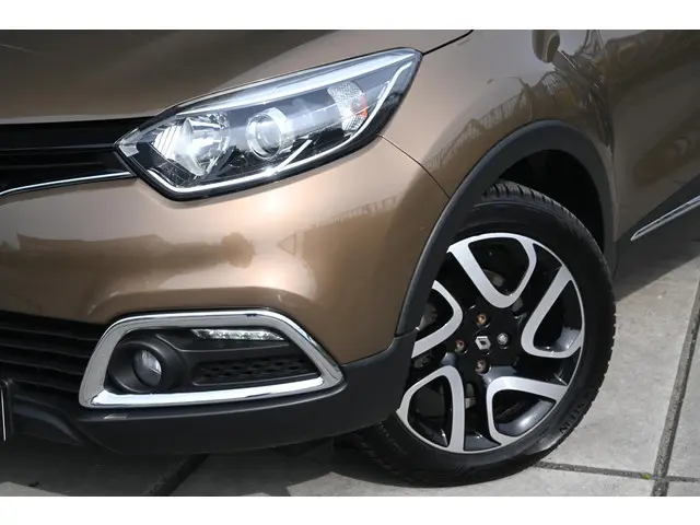 Renault Captur TCe 120 EDC Barista 2015 Benzine 3