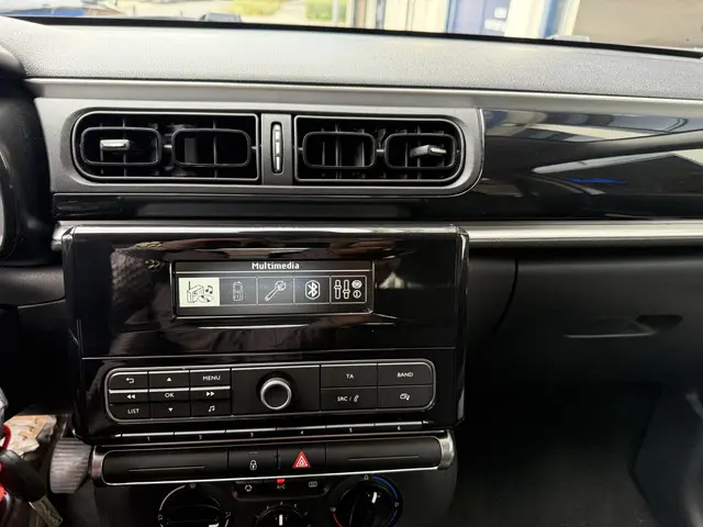 Citroën C3 1.2 PureTech Feel 108 Special 2019 Benzine 13