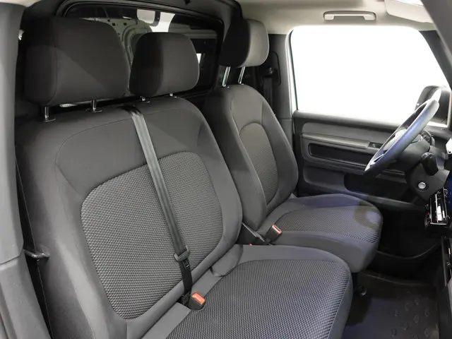 Volkswagen ID. Buzz Cargo 77 kWh 204pk 2022 Elektrisch 14