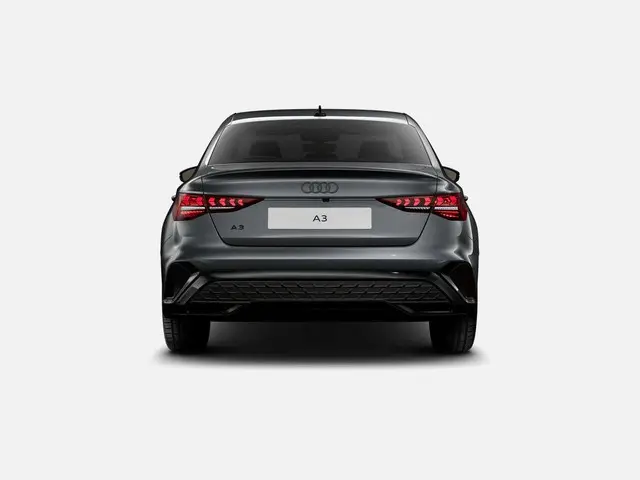 Audi A3 Limousine 30 TFSI S edition 150 PK 2026 Benzine 7