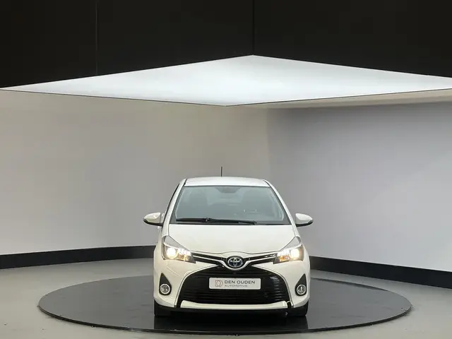 Toyota Yaris 2