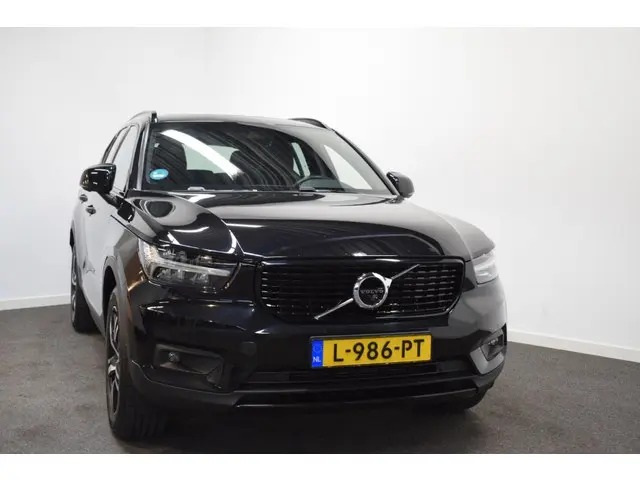 Volvo XC40 T3 163pk AUT8 R-Design/ 2020 Benzine 22