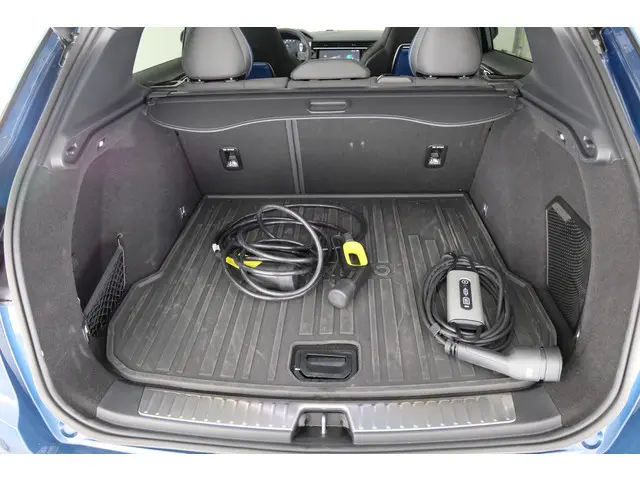 Lynk & Co 01 1.5 2023 Hybride Benzine 31