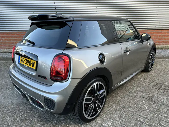 MINI Cooper S Mini 2.0 Knightsbridge Edition 2019 Benzine 2
