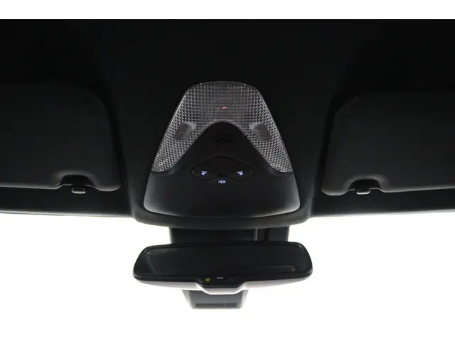 Toyota C-HR 1.8 Hybrid Dynamic 2018 Hybride Benzine 32