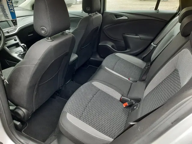 Opel Astra Sports Tourer 1.2 Launch Edition 2020 Benzine 8