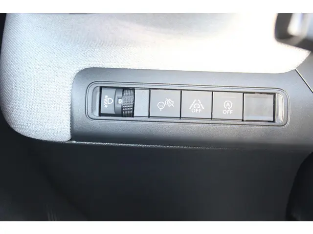 Citroën C3 Aircross 1.2 TURBO 100 PLUS 2025 Benzine 31