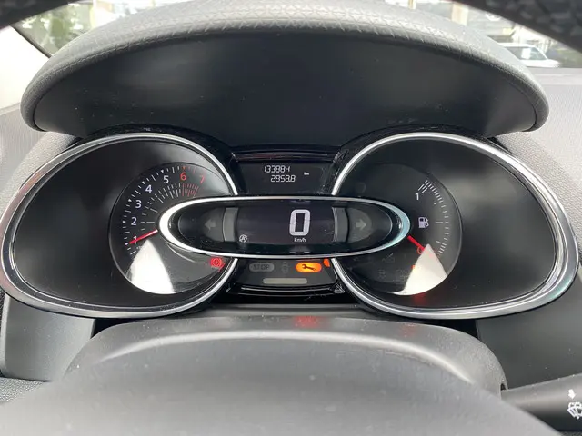 Renault Clio 0.9 TCe Limited 2018 Benzine 16