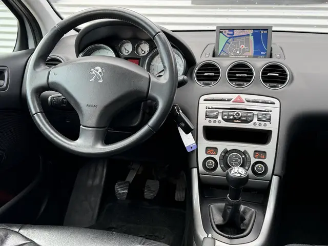 Peugeot 308 1.6 VTi Active 2012 Benzine 6