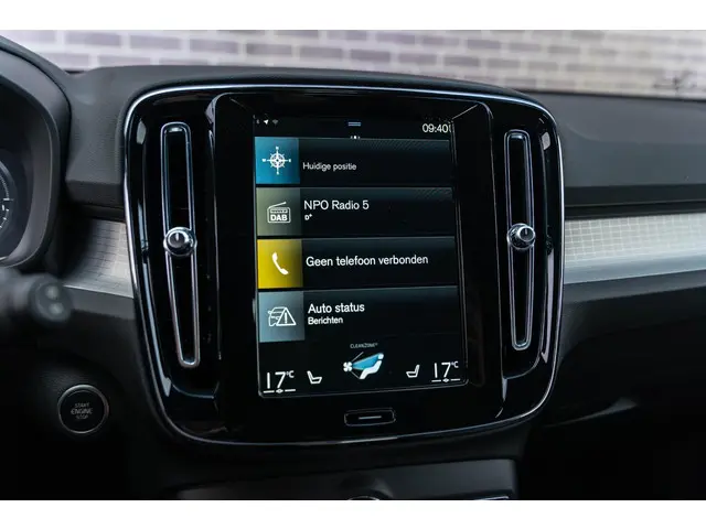 Volvo XC40 Plug-in Hybrid T5 Core 2023 Hybride Benzine 32