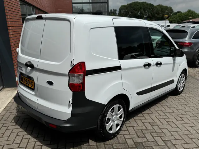 Ford Transit Courier 1.0 Ambiente Start&Stop 2020 Benzine 4
