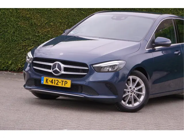 Mercedes-Benz B-Klasse B 200 2019 Benzine 23