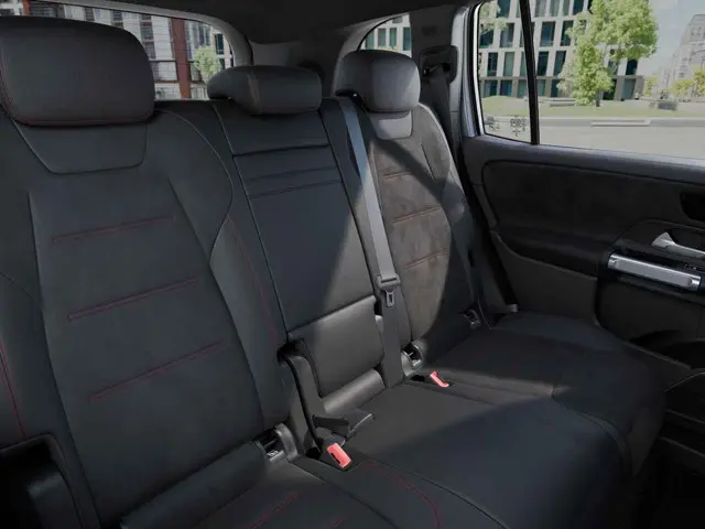 Mercedes-Benz EQB 250+ AMG Line 71 kWh 2026 Elektrisch 5