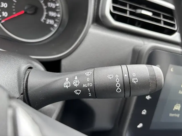 Dacia Duster 1.3 TCe 130 Journey 2024 Benzine 24