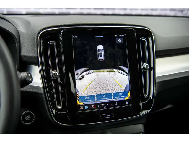 Volvo XC40 2.0 B4 Plus Dark 2024 Benzine 22