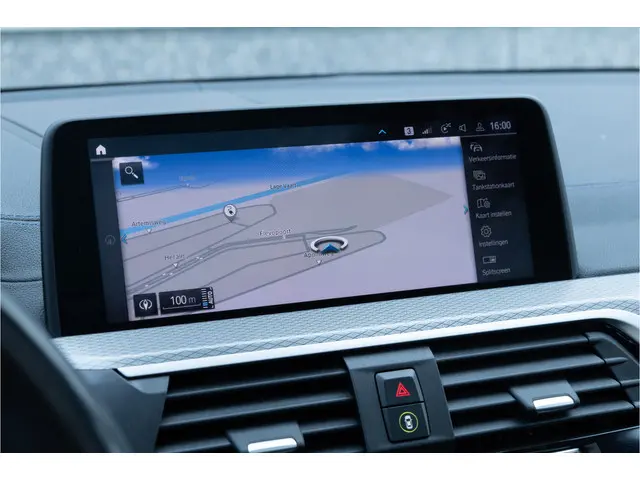 BMW X3 xDrive30e M Sport 2021 Hybride Benzine 52