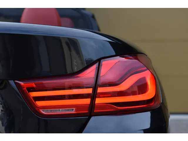 BMW 4 Serie Cabrio 440i High Executive 2019 Benzine 10